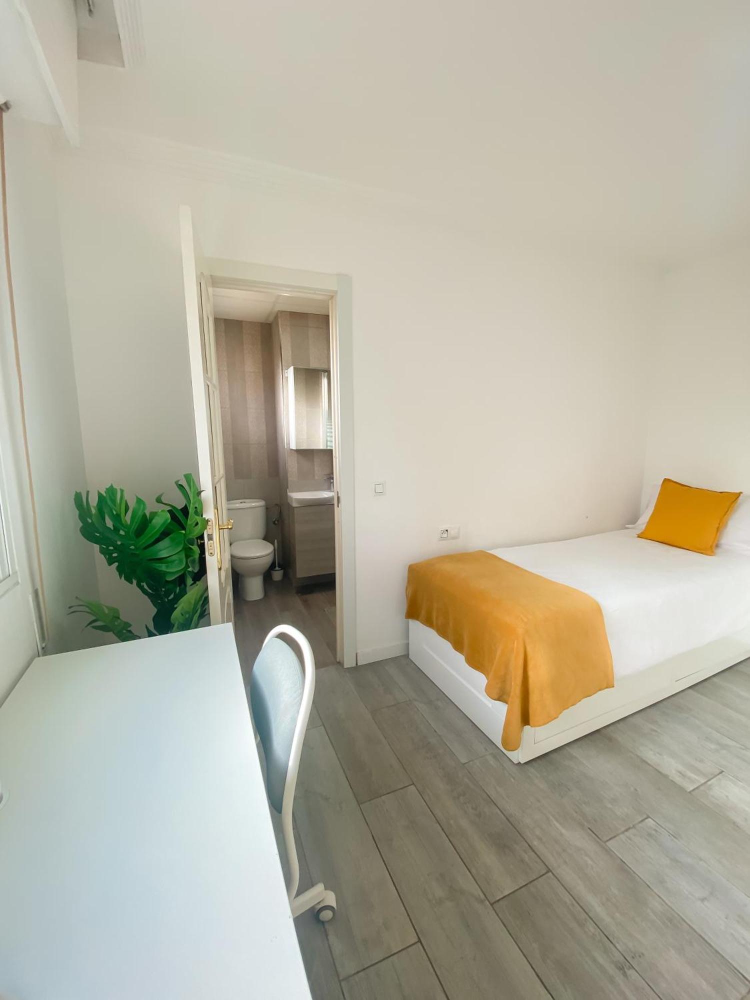 3 Rooms Y 3 Baths Y Aparcamiento Catedral Málaga Dış mekan fotoğraf