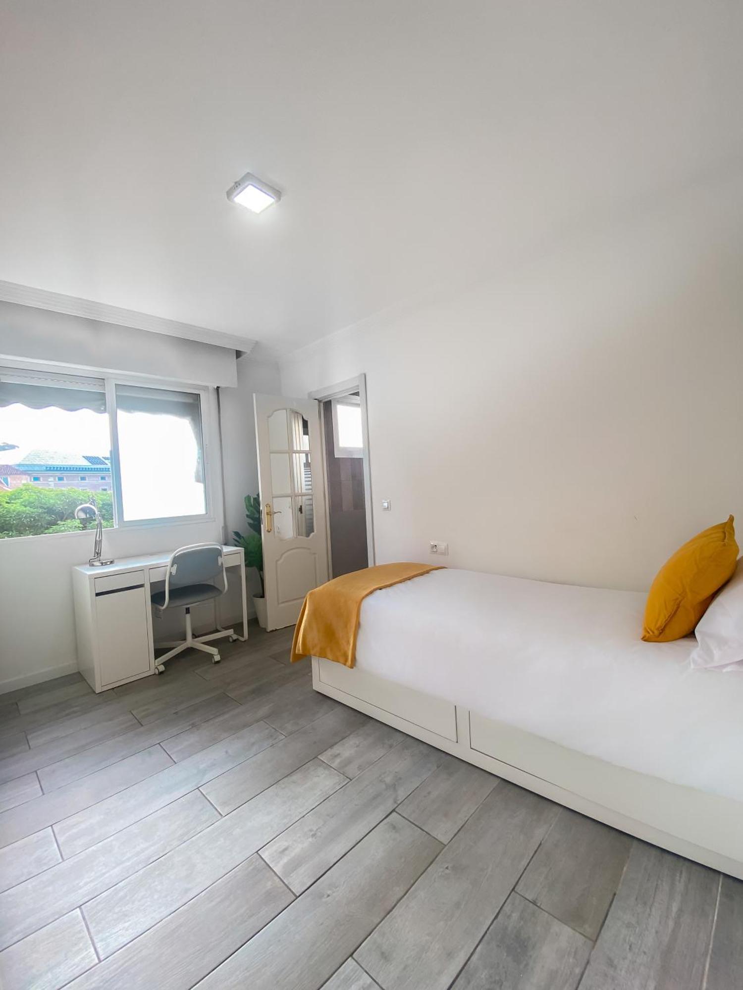 3 Rooms Y 3 Baths Y Aparcamiento Catedral Málaga Dış mekan fotoğraf